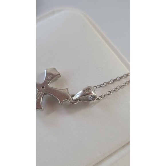 Vintage 925 Diamond Accent Cross Pendant Necklace - Picture 8 of 10